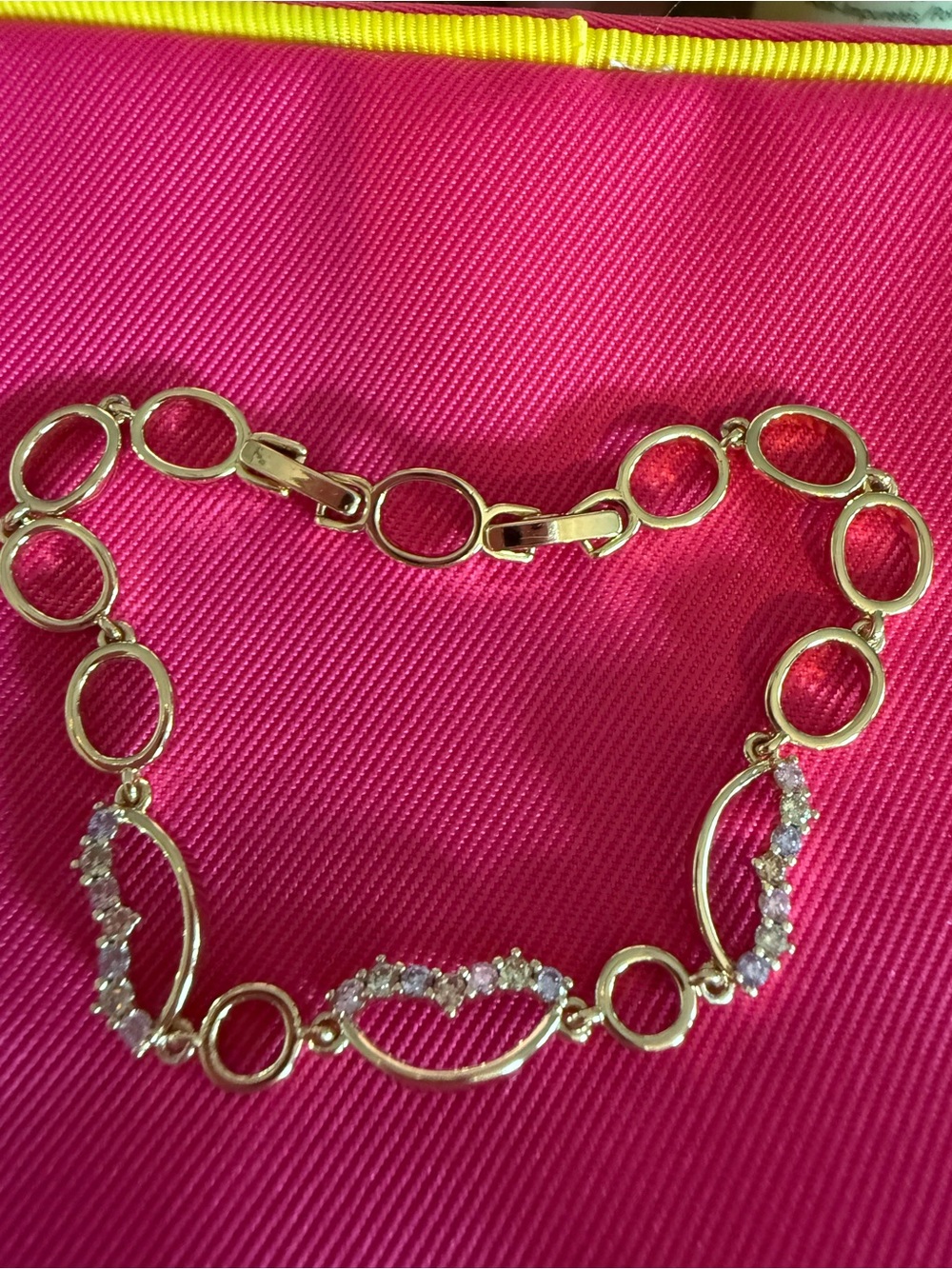 Gold tone Circle Link Bracelet with Clear Stones - Women Jewelry, Adjustable!!